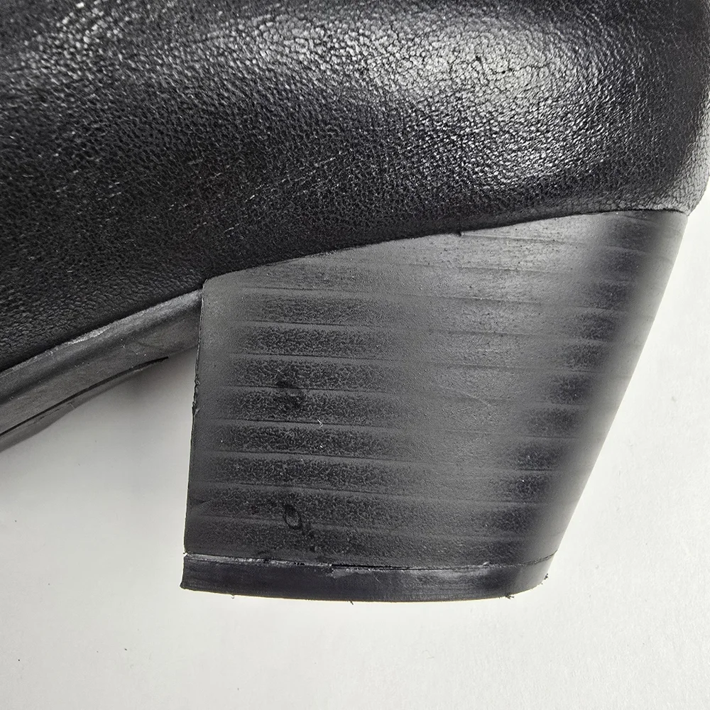 YUU Ranchen Low Rise Ankle Boots 2